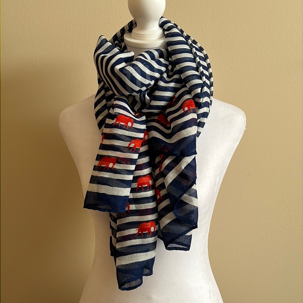 Stella & Dot elephant scarf with storage bag